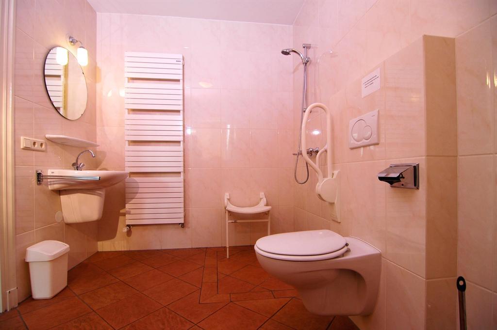 Erfgoedlogies D'Ouffenhoff Hotel Baarlo  Habitación foto